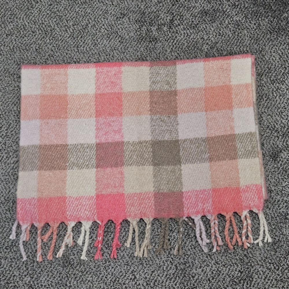 Sale: Womens GAP Brushed Fringe Scarf